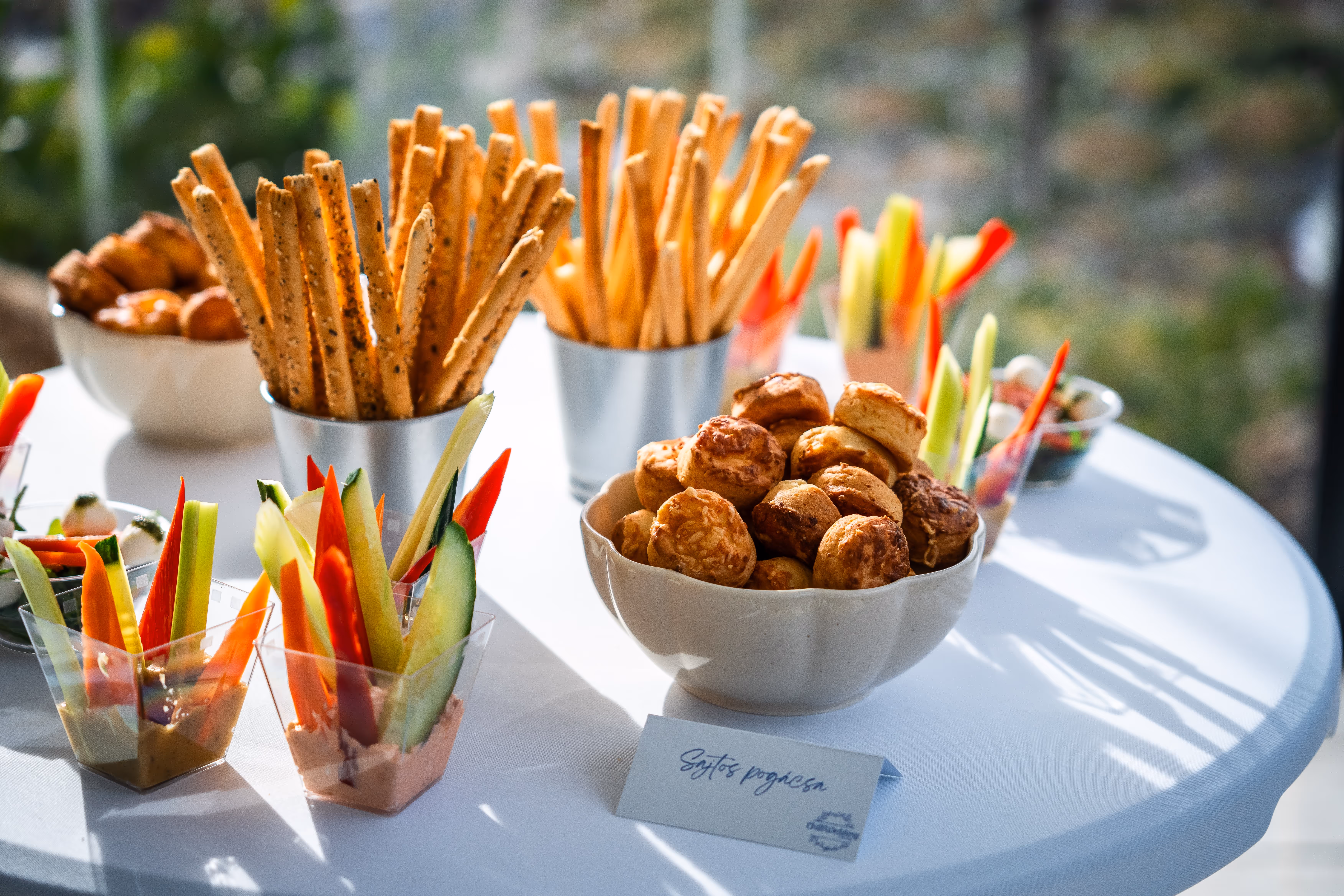 Mártogatók, pogácsa esküvőre