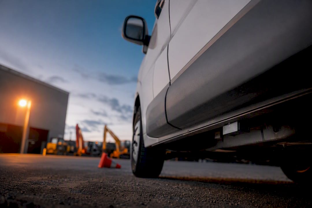 Assurance auto : traceur GPS sans abonnement pour flottes et familles