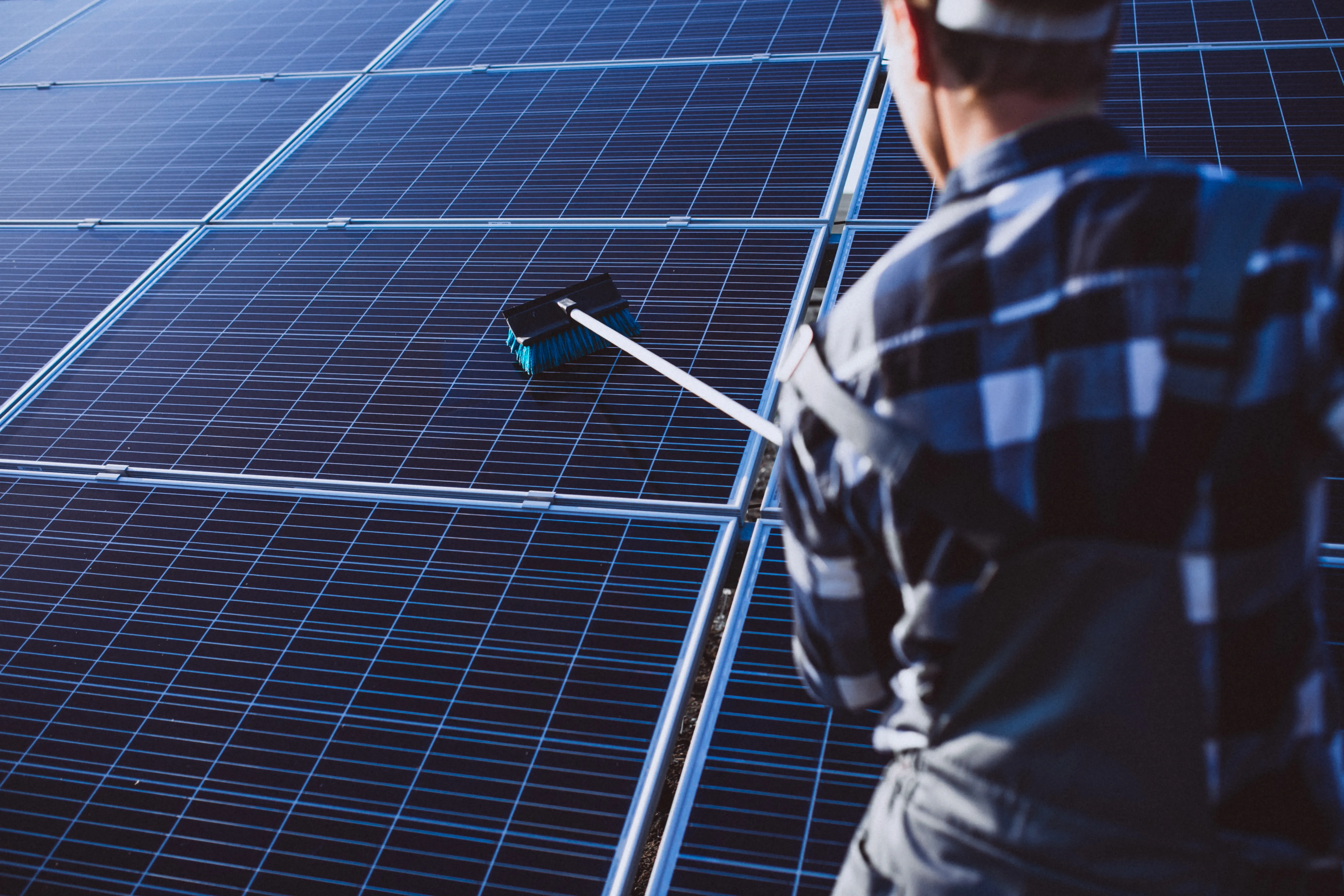 Unveiling the Power of Angled Solar Panels  for Energy Freedom