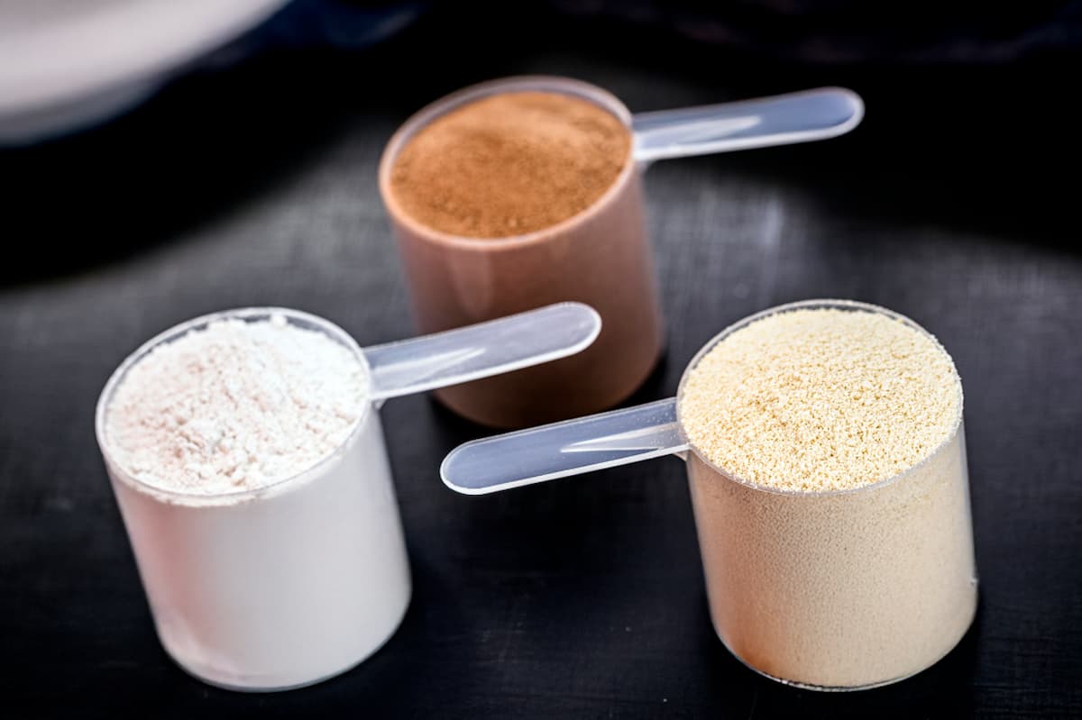 O que é a proteína isolada e hidrolisada: entenda o que são e quais os benefícios