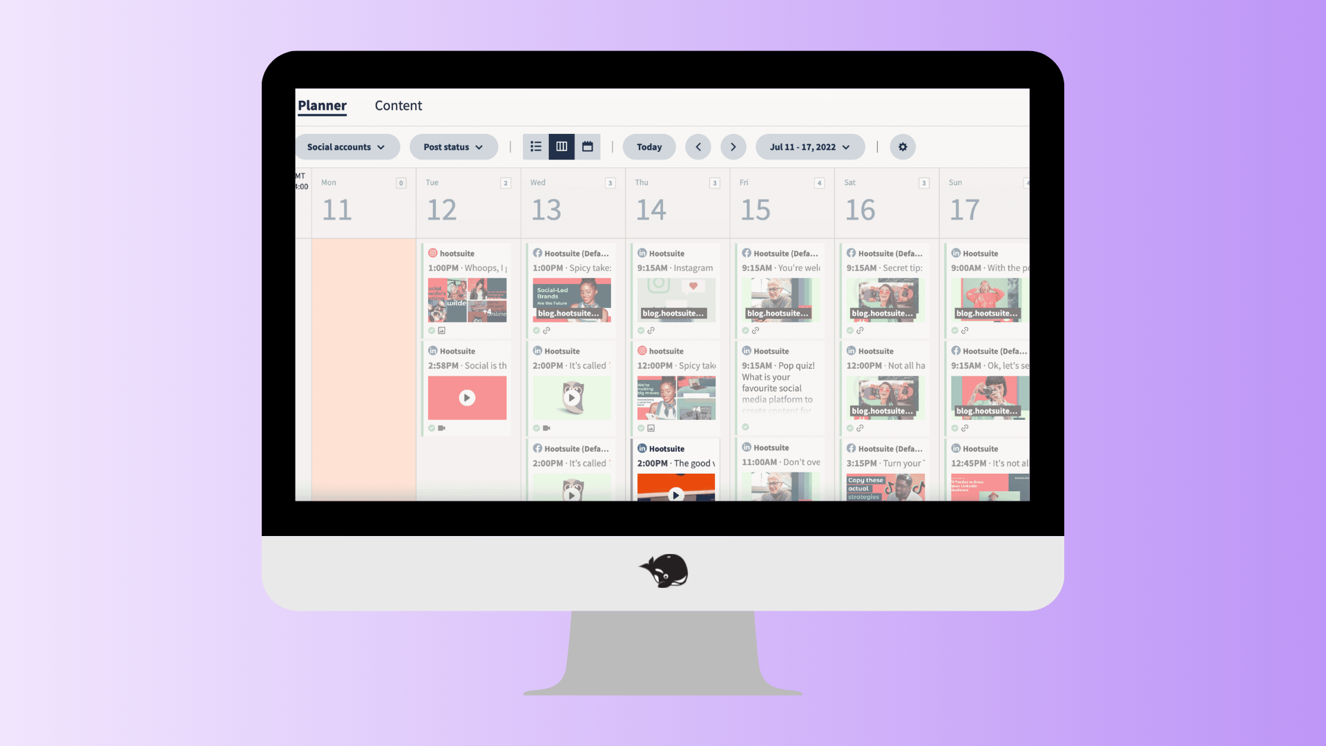 A computer screen with the Planable content calendar UI