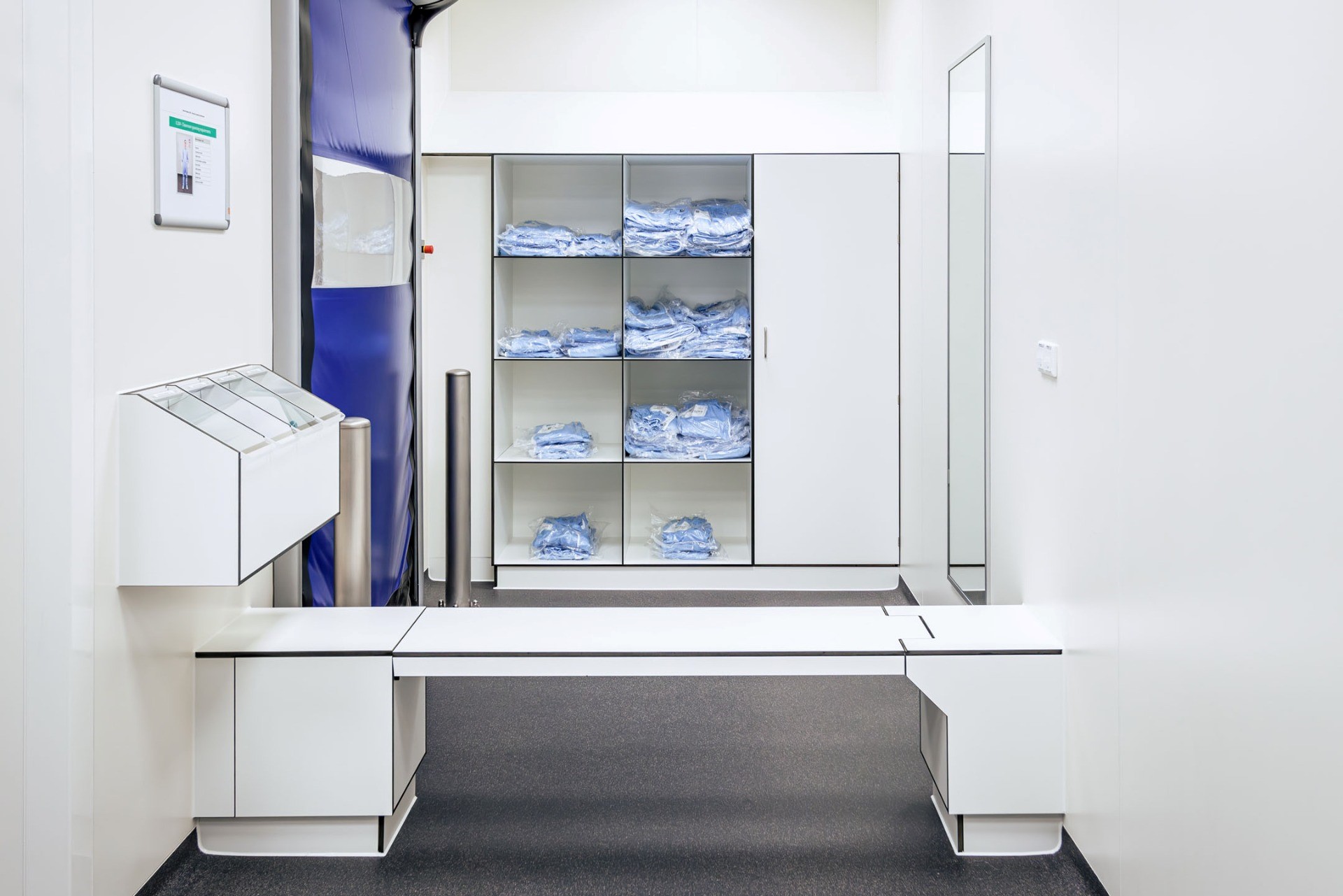 Hygienic Design for Food & Beverage and Pharmaceutical Changing Rooms: Keeping Your Employees Safe