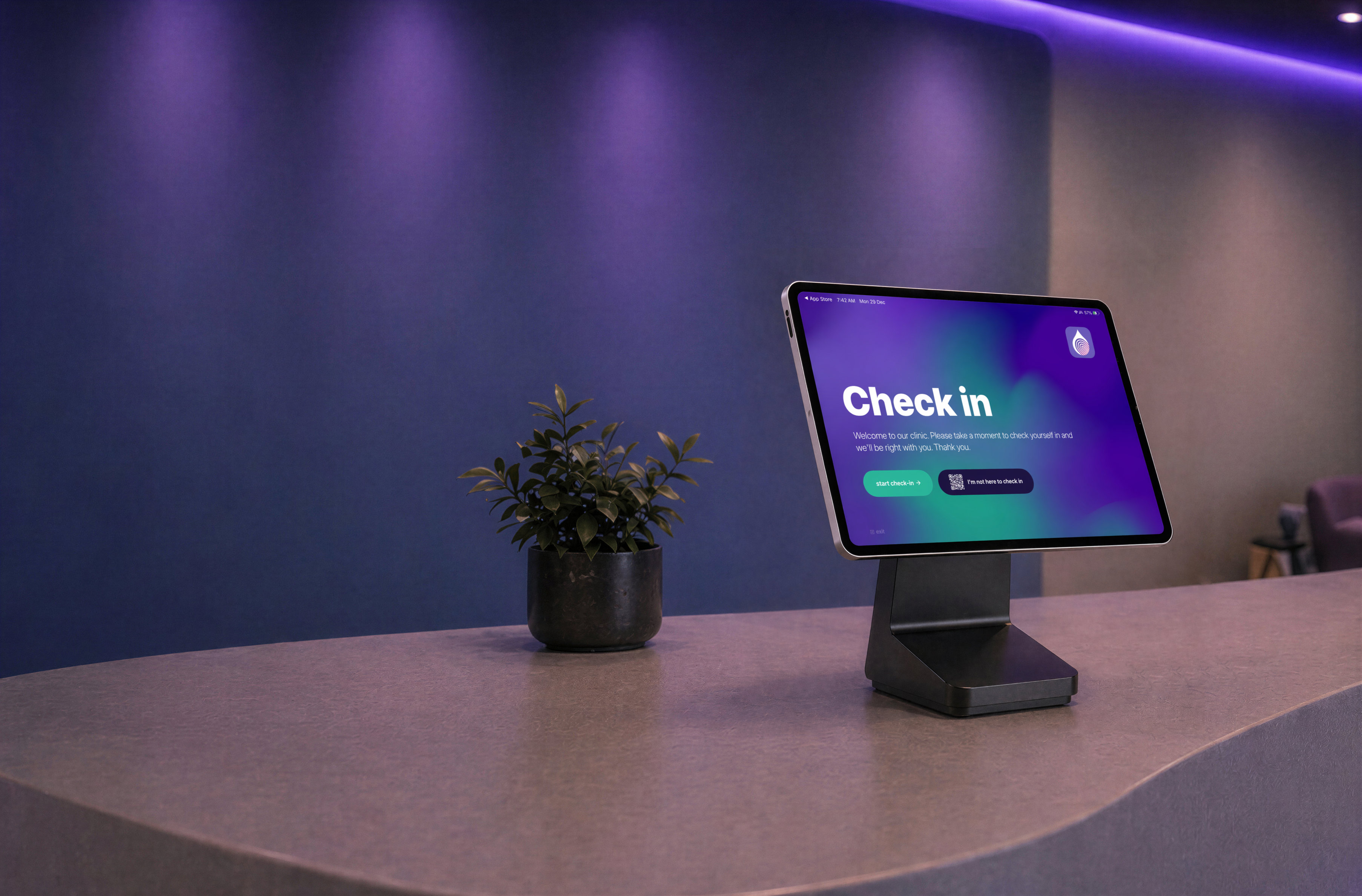 Reception desk with the Finger-Ink kiosk running on an iPad