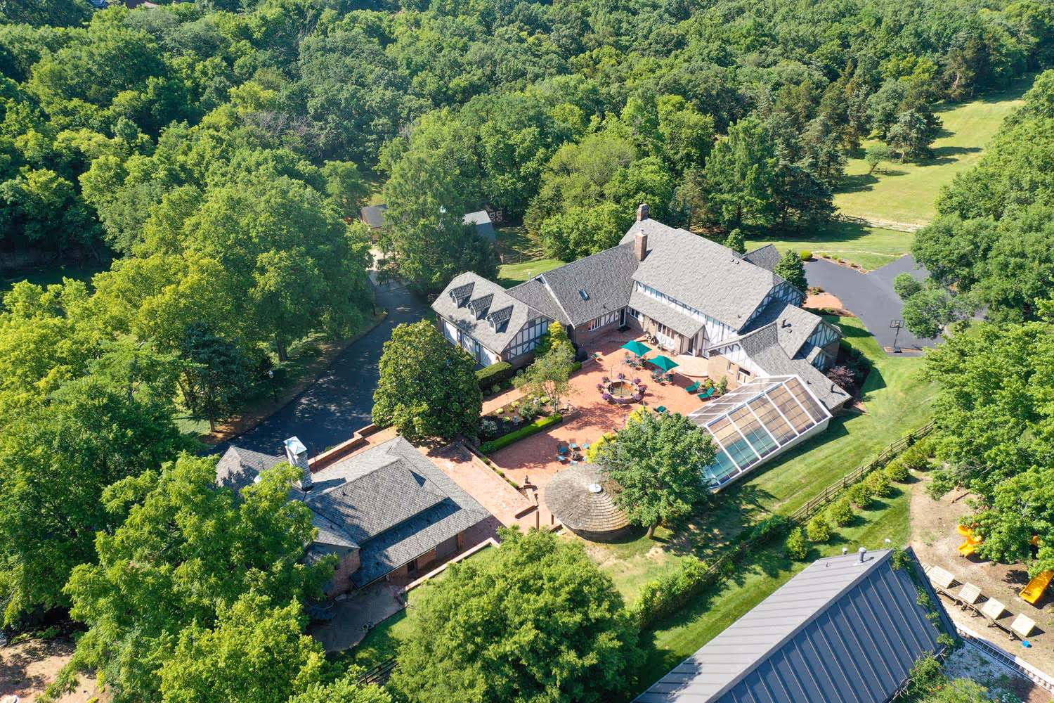 Big STL Farm with green grass