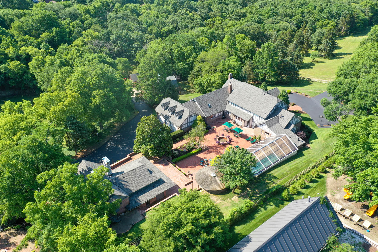 Big STL Farm with green grass
