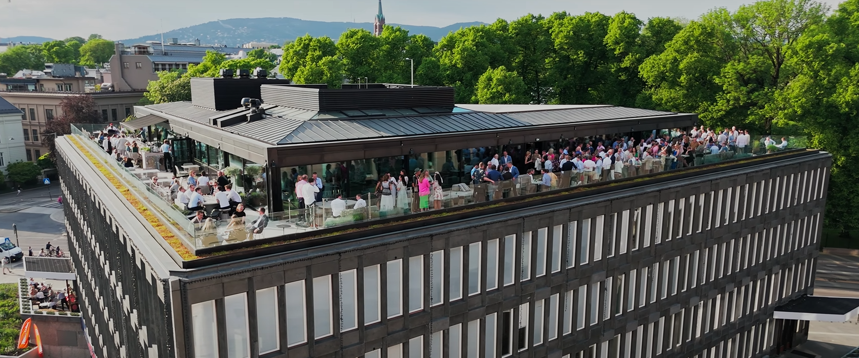 Takterrassen på Eero med utsikt over Oslo