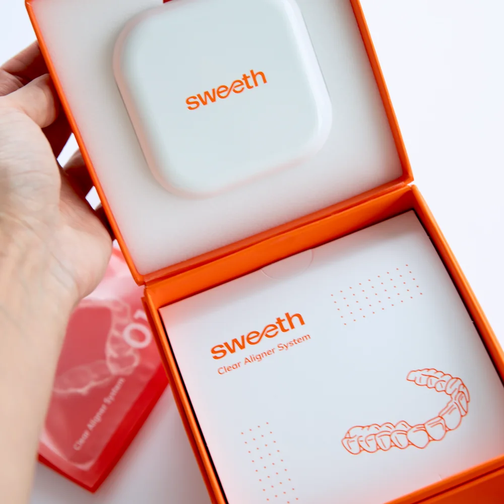 Kit patient Open Sweeth avec étui à appareil portant le logo de la marque