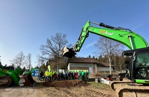 Spatenstich in Tiefenhäusern