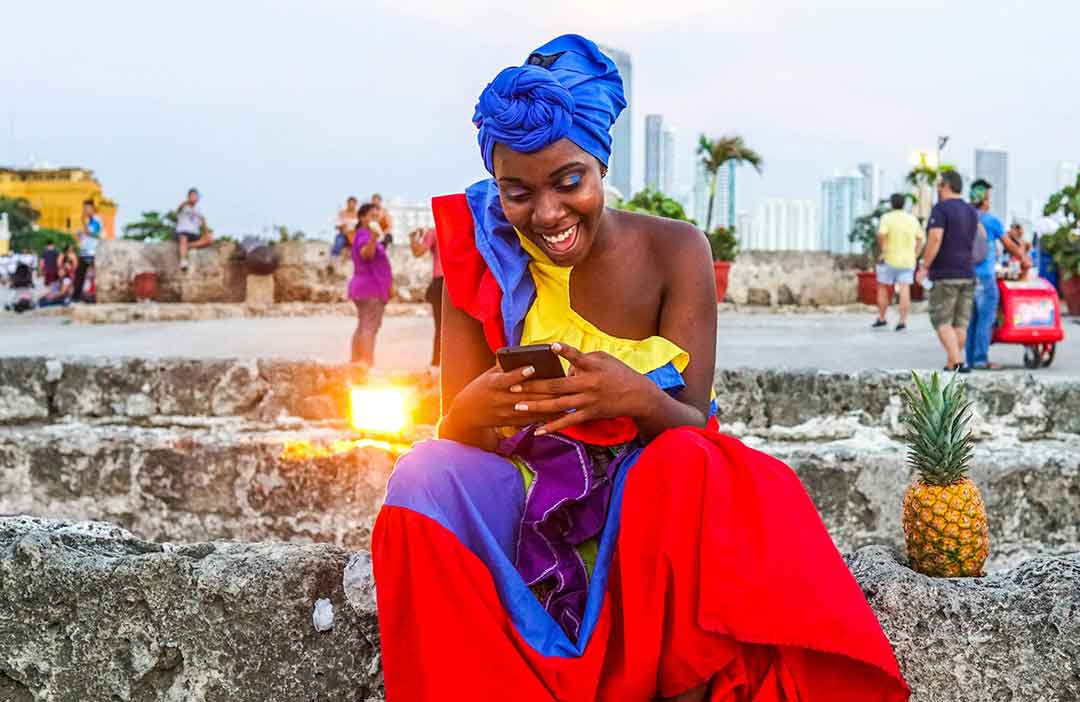 Elige la eSIM de Colombia para una conectividad sin interrupciones