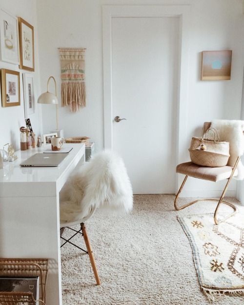 home office in white