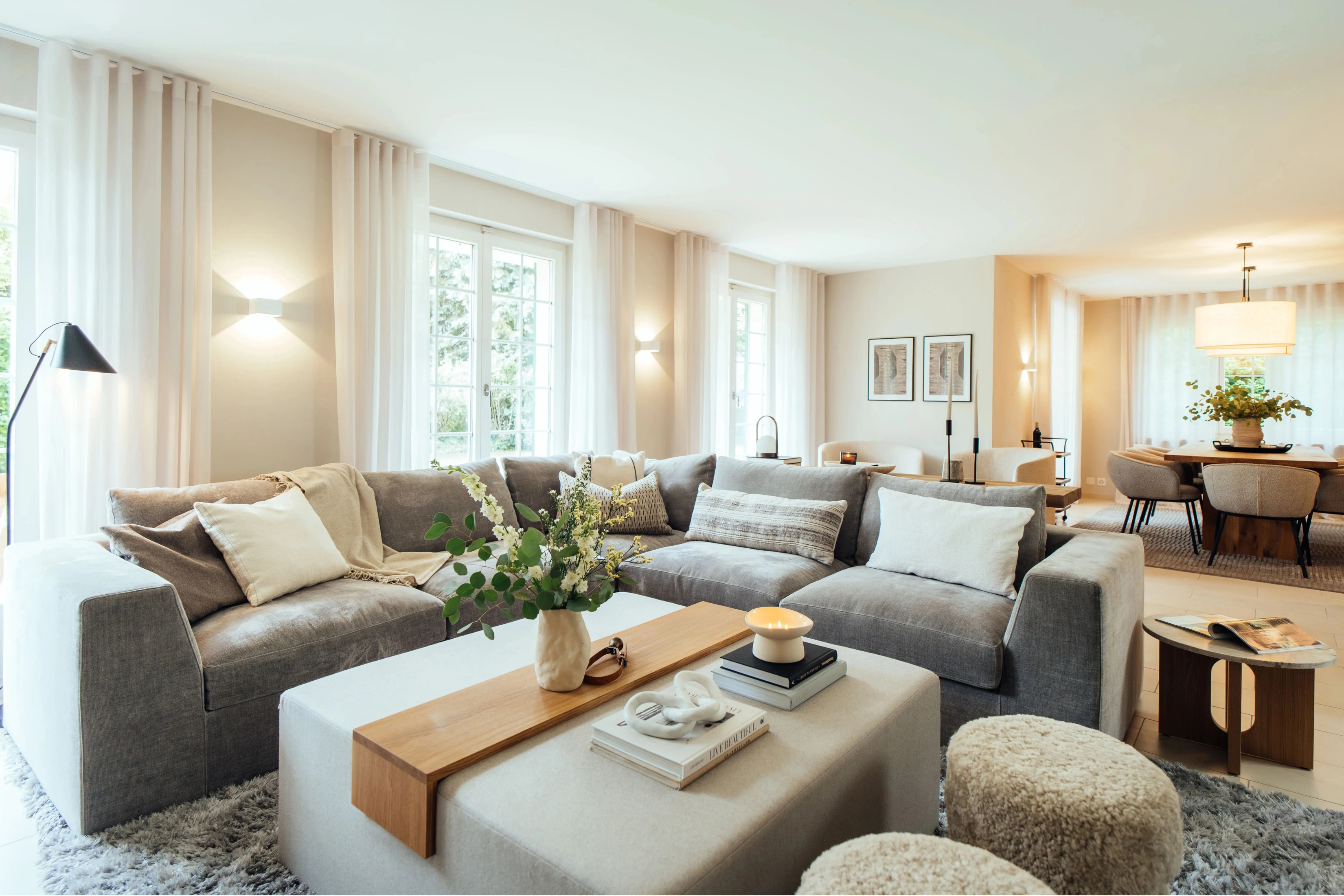 Transitional Holiday Home | Upscale Interiors