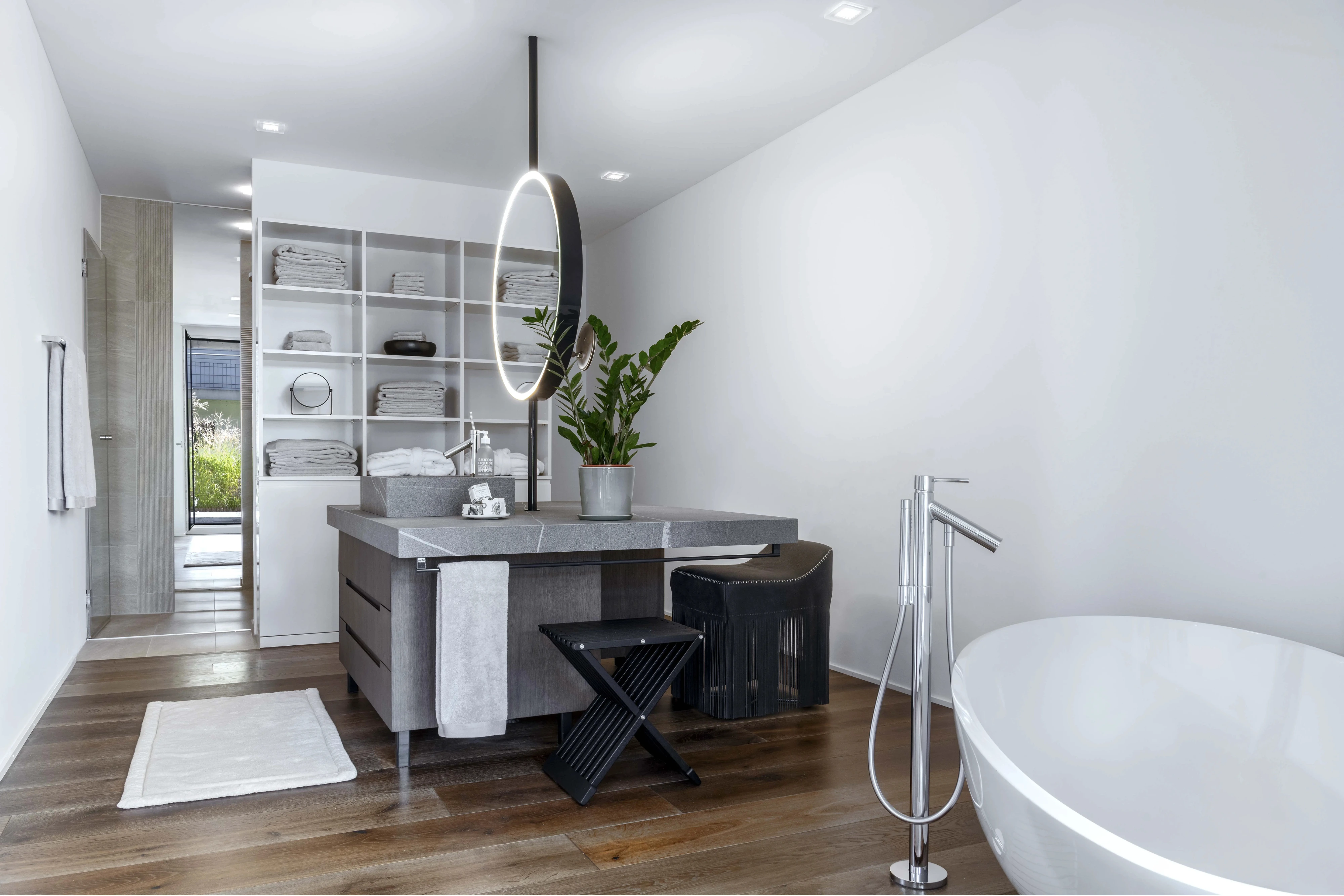 Modern Glam Apartment | Upscale Interiors