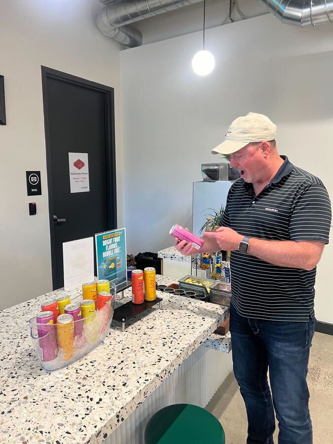 Happy Thursday at Crossroads