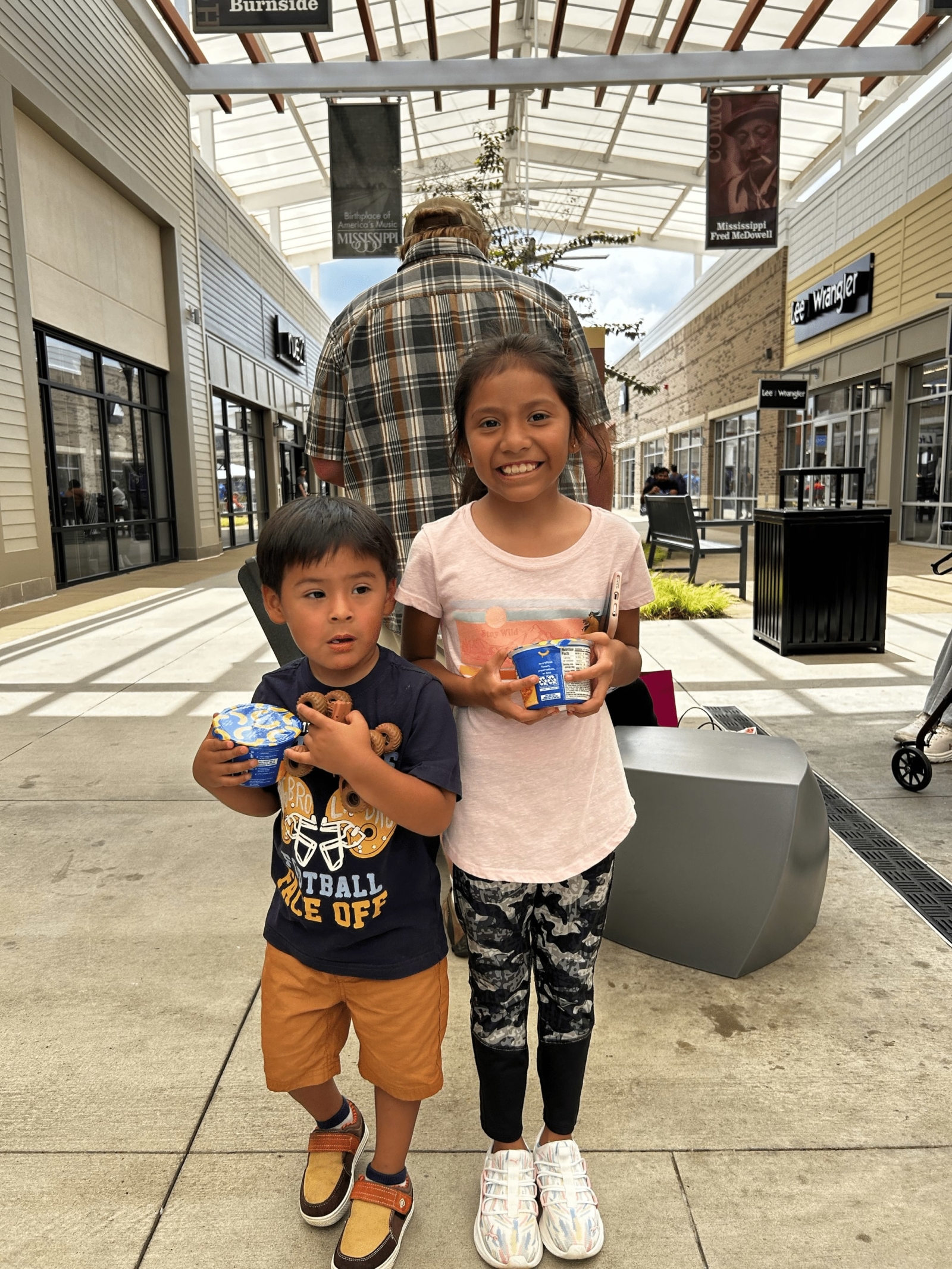 Kraft Macaroni & Cheese at Tanger Outlets Memphis/Southaven