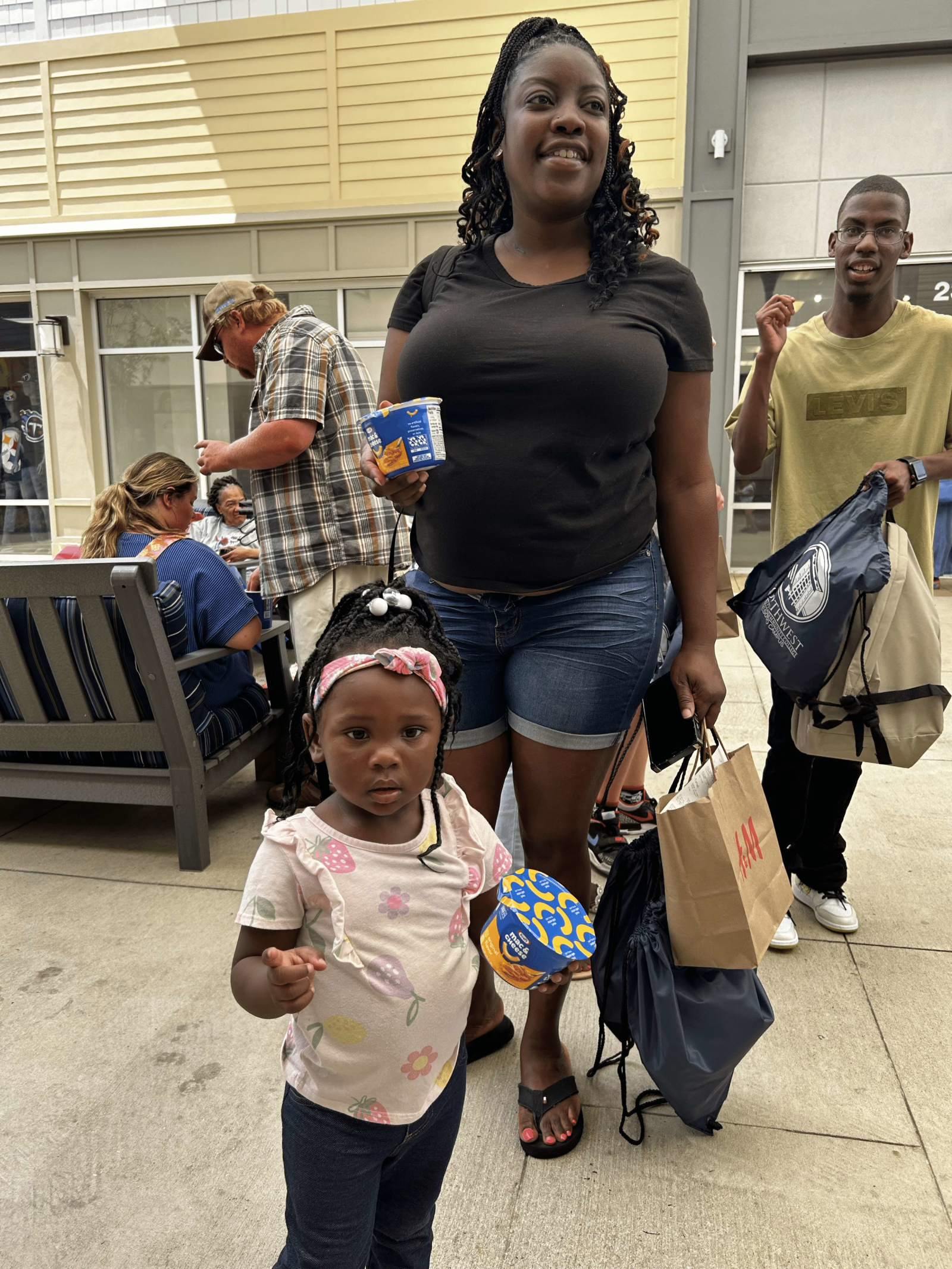Kraft Macaroni & Cheese at Tanger Outlets Memphis/Southaven
