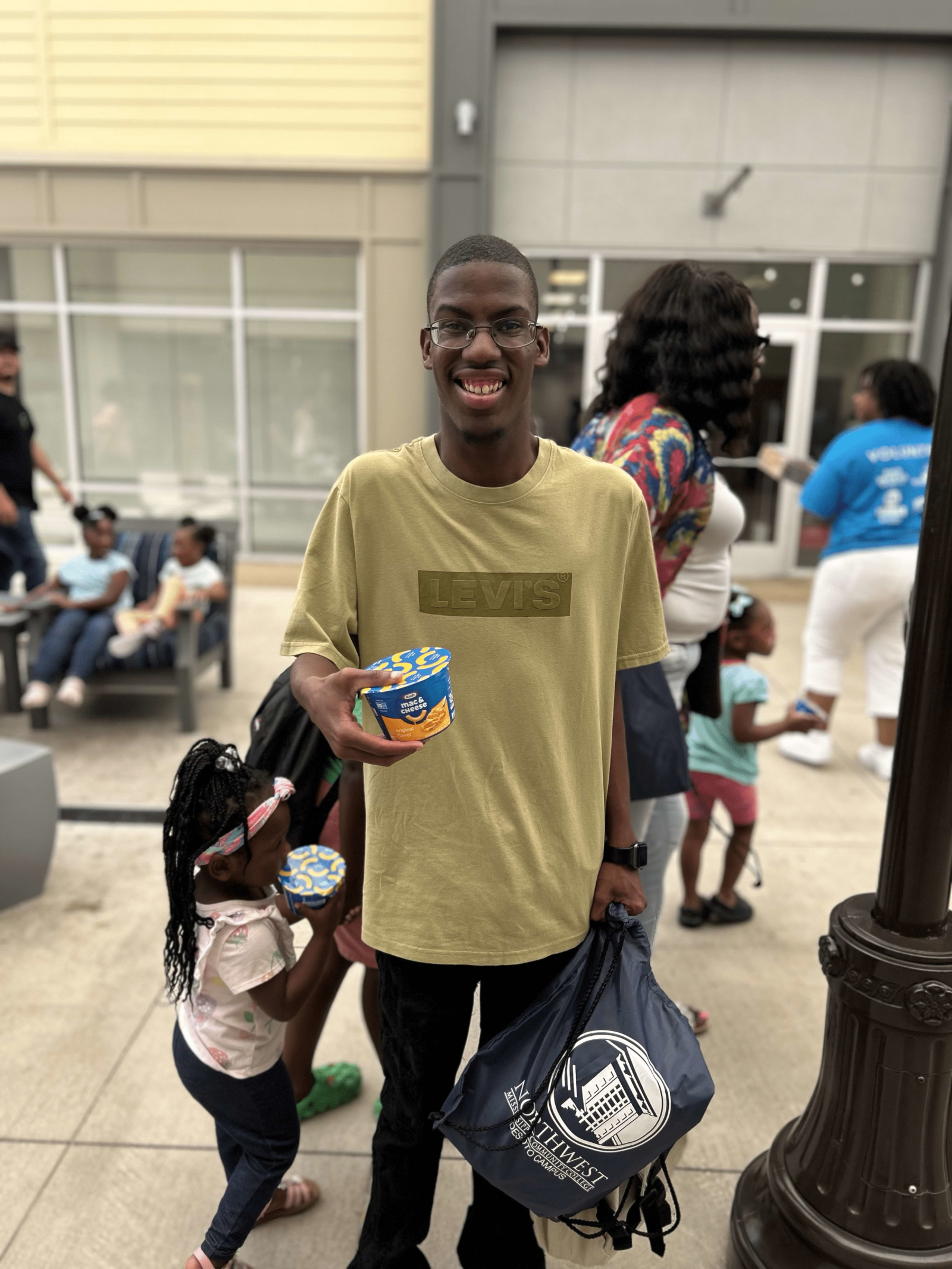 Kraft Macaroni & Cheese at Tanger Outlets Memphis/Southaven