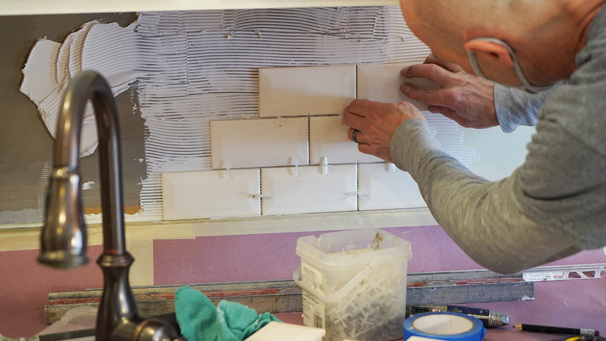 Backsplash install