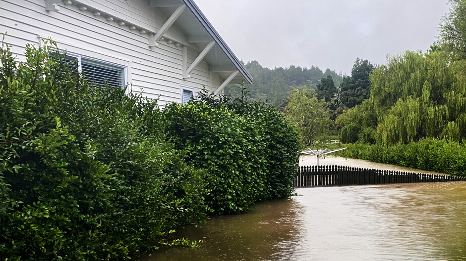 The Emergency Flood Response