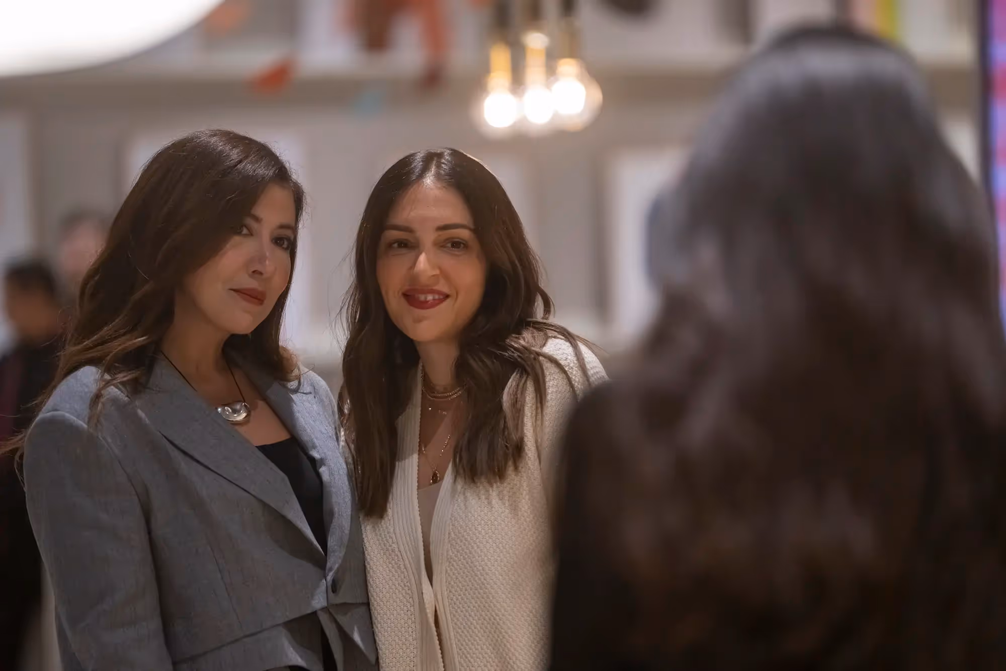 دانه غريب و نانسي غباري