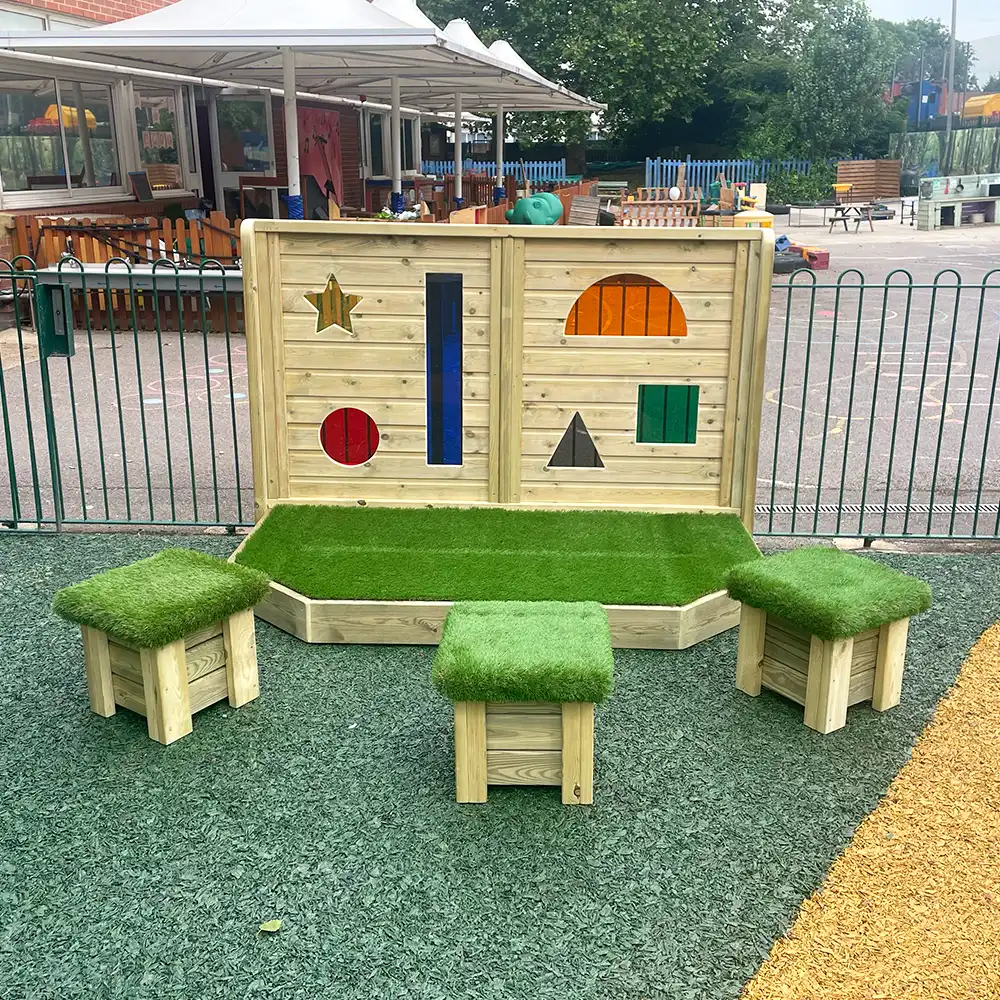 The sensory stage with Stool with Grass Top x3