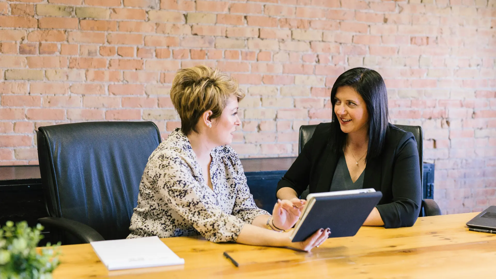 Career Coach: How Career Coaches Get Corporate and Outplacement Work