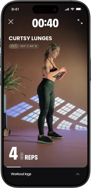 Onemor workout screen showing the curtsy lunges exercise with timer, reps and workout tracking.