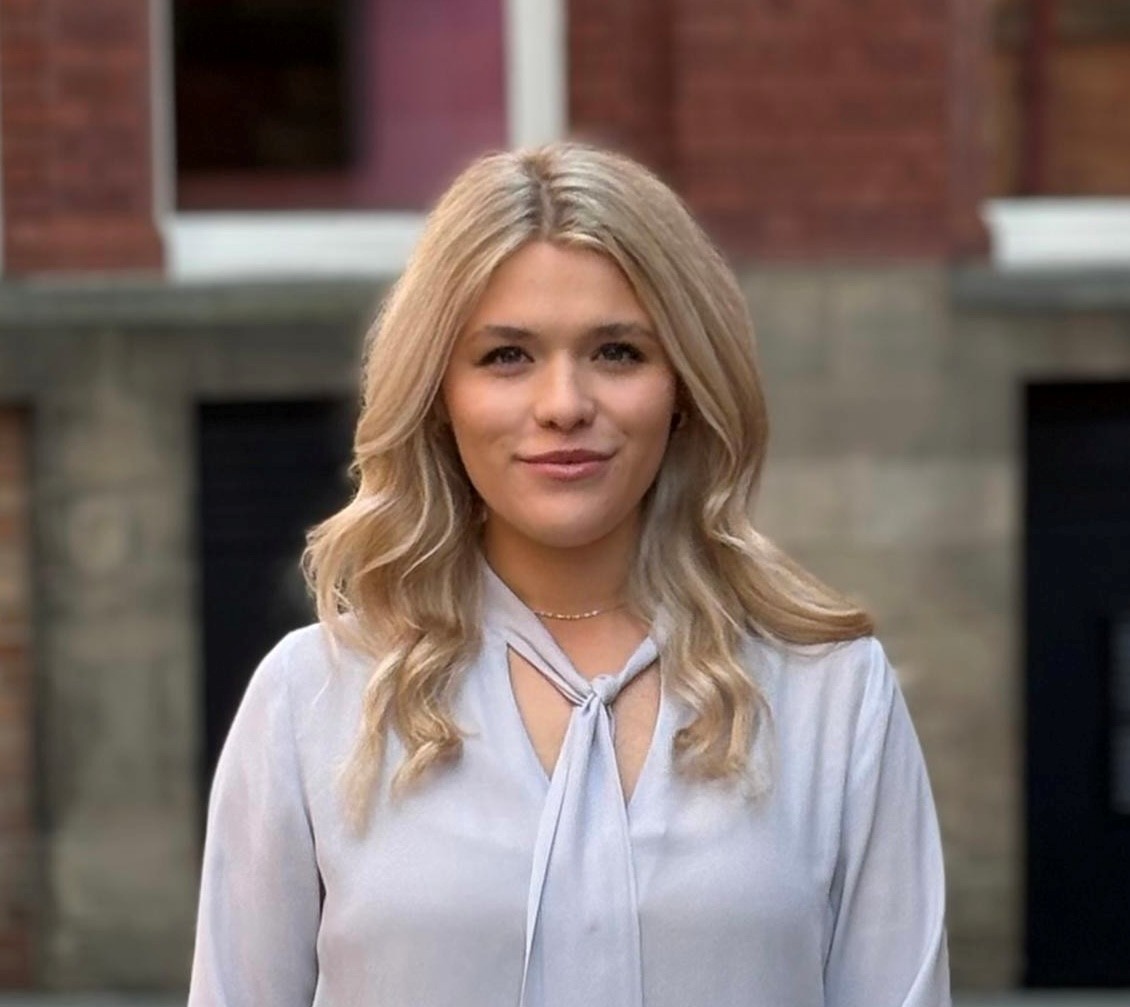 Ellie Crisp 