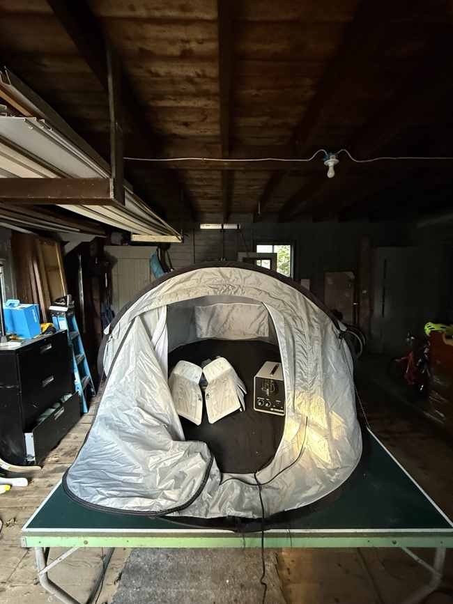 The original Hockey Detox ozone tent setup