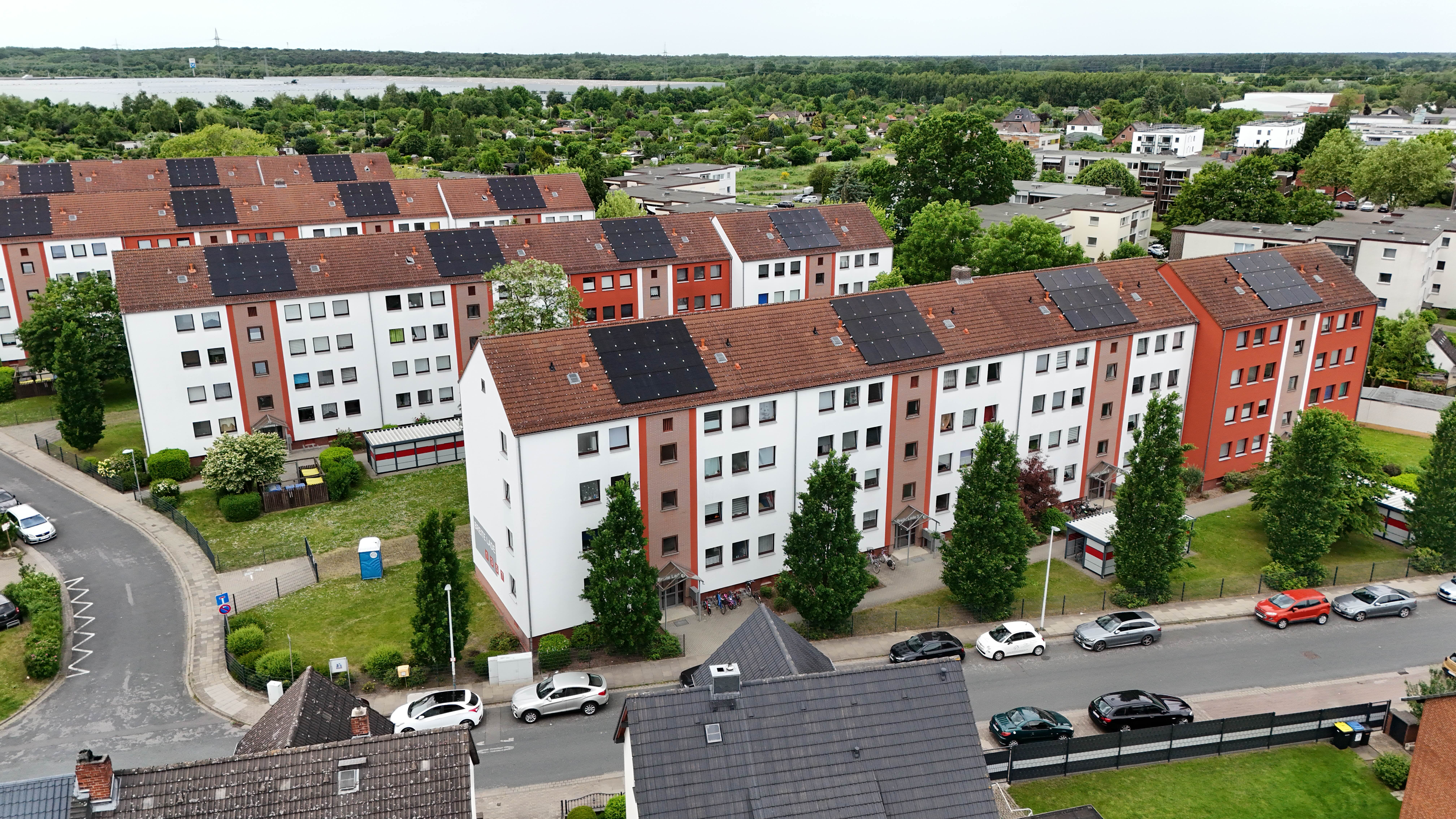 Mehrfamilienhäuser mit Solaranlagen