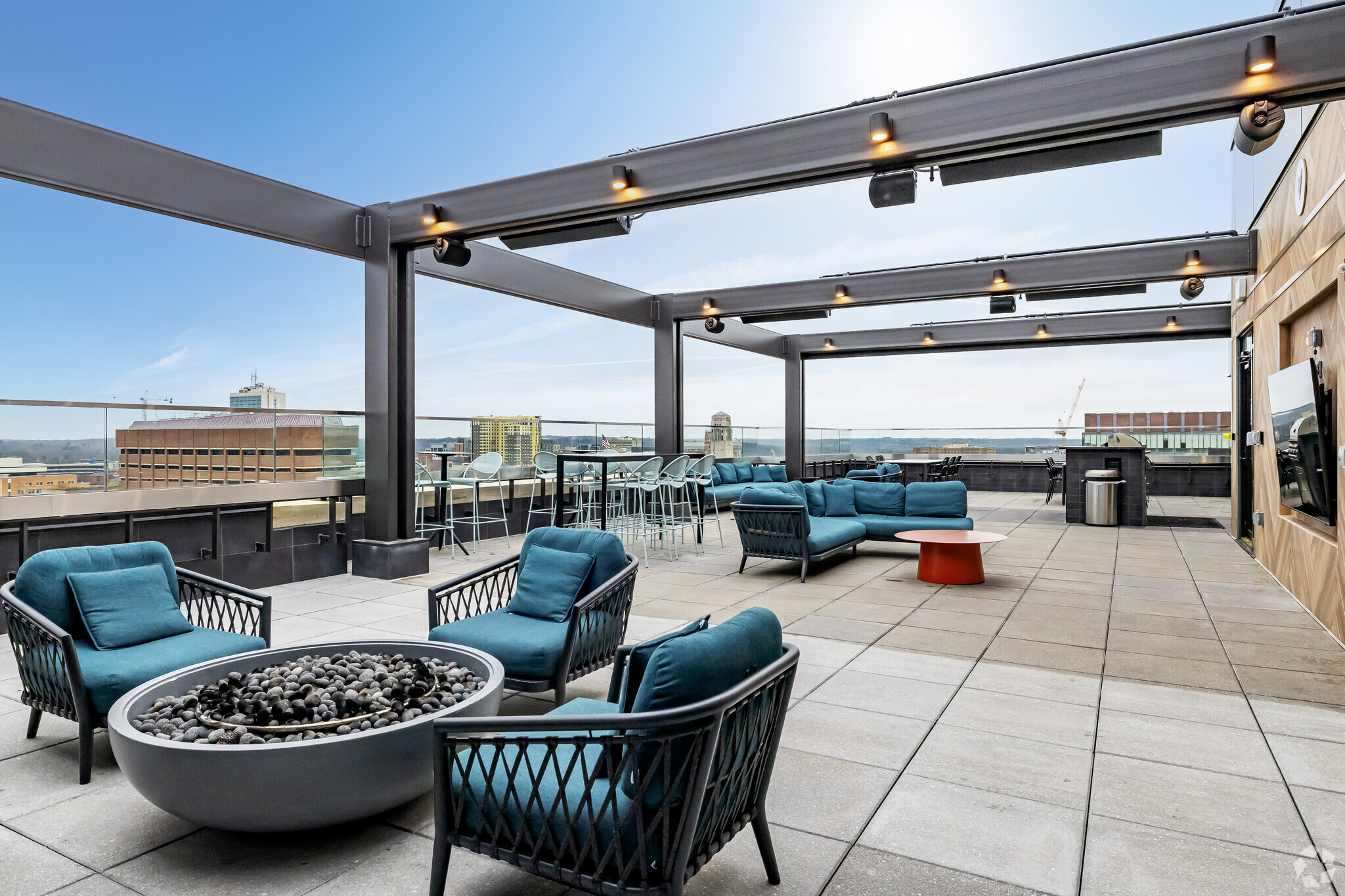 Sky Lounge