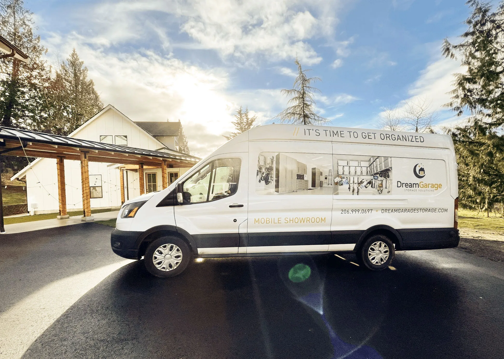 mobile garage storage showroom