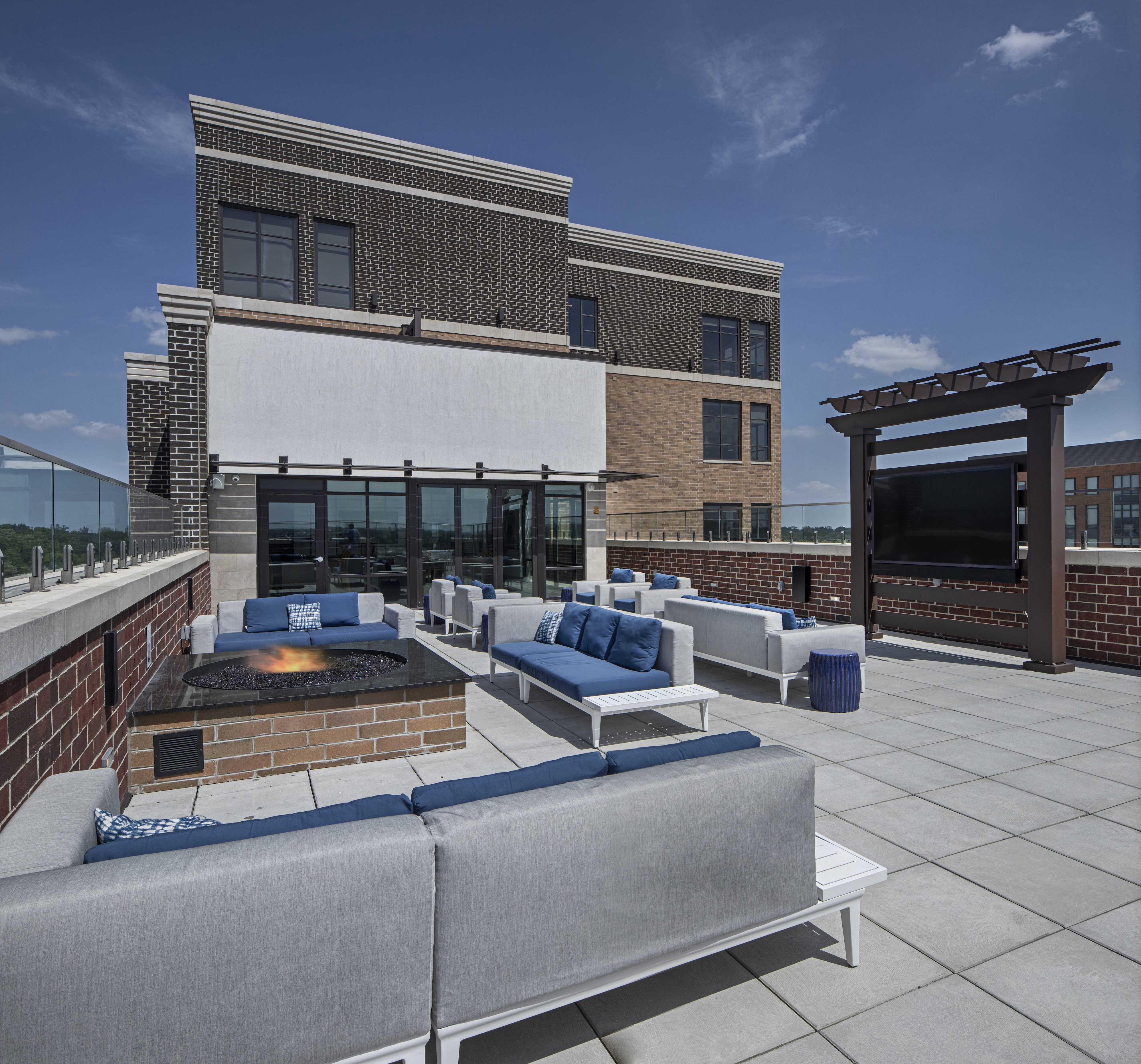 Rooftop Lounge 2