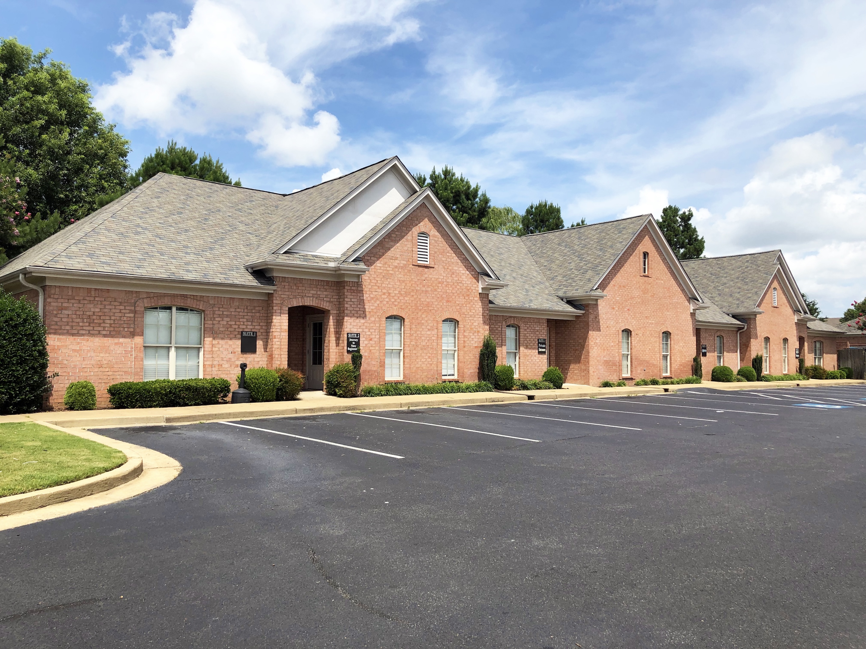Deerchase Office Building - 5627 C