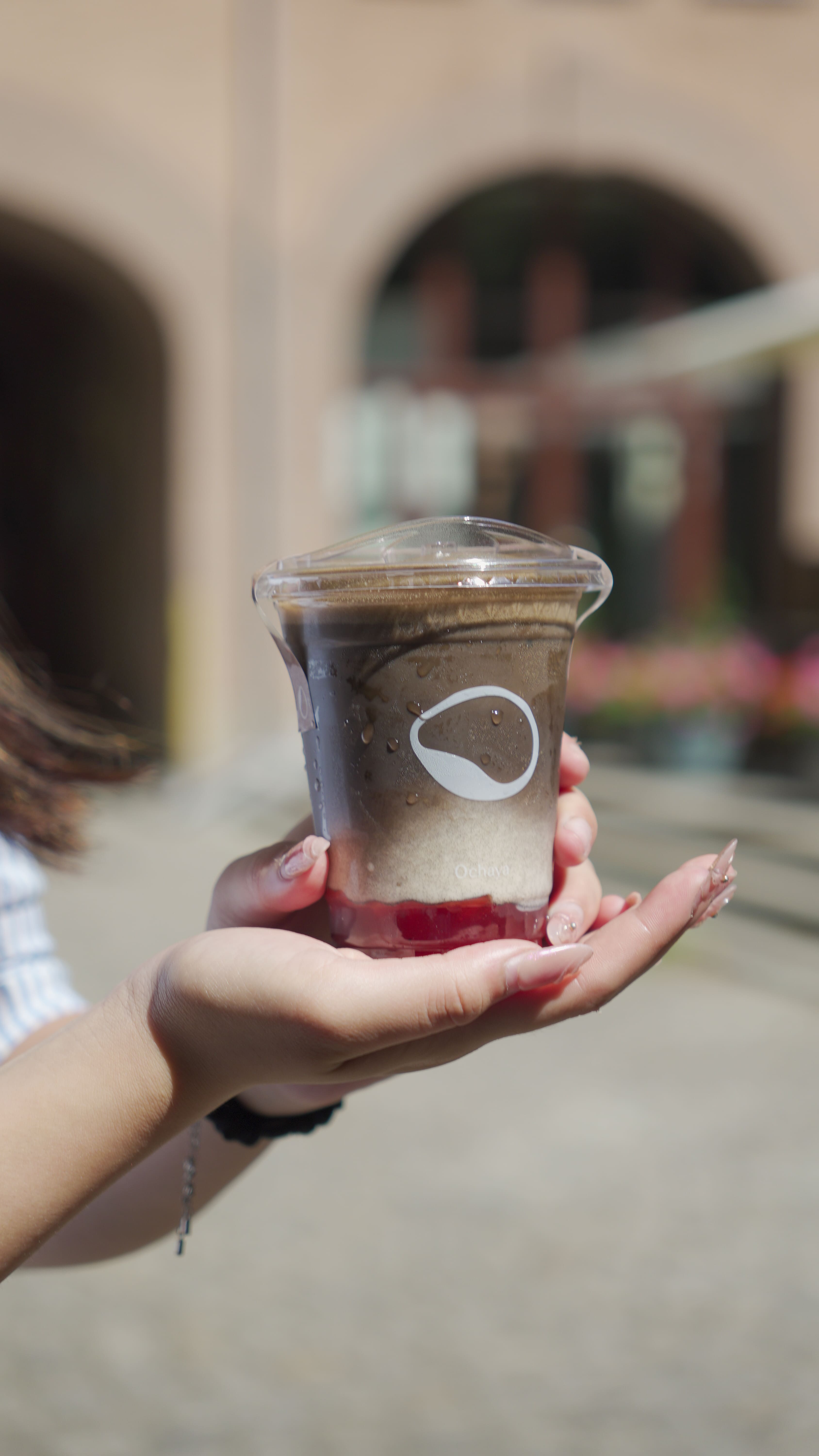 Hojicha strawberry latte