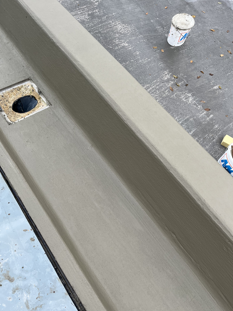 Autrag Feinspachtel (Rinnenbereich)