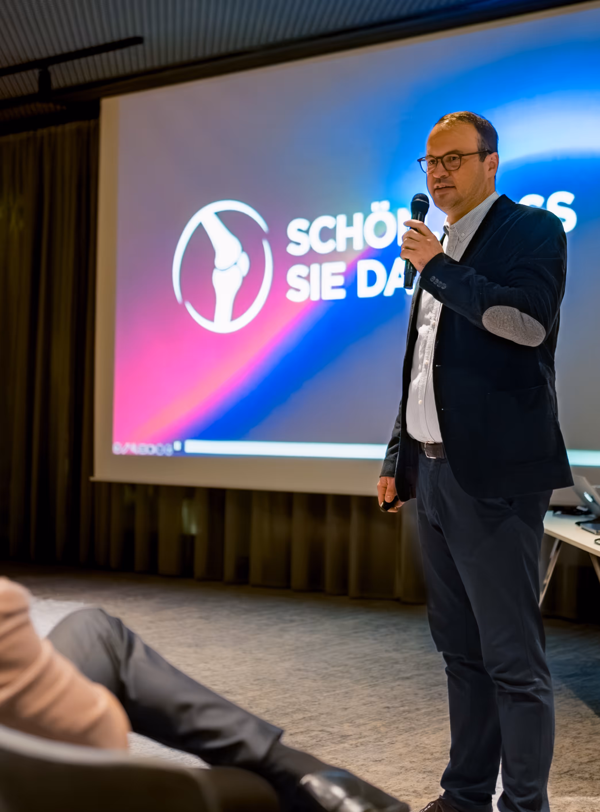 Besucher auf dem Knieforum Münsterland