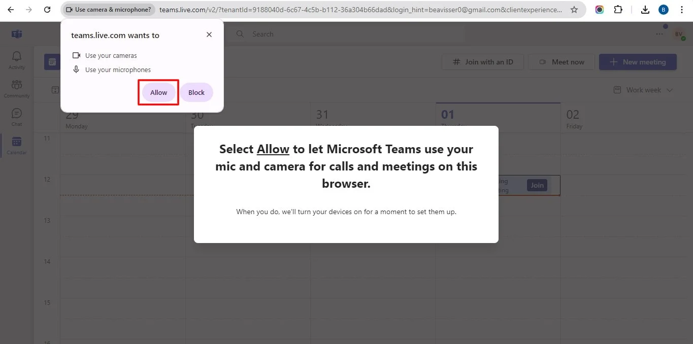 How to set up microphone and camera in the Teams app