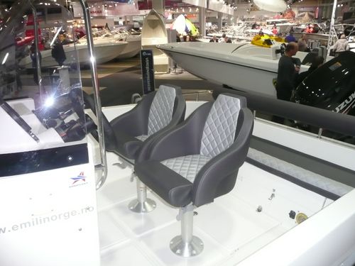 "EMILI 590" motor boat seats