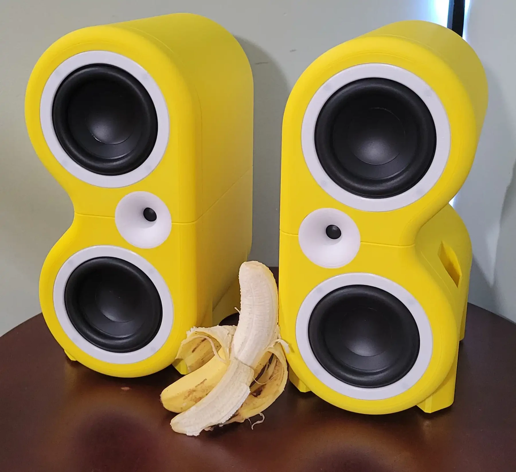 FDMDuo Stereo in Banana Yellow and White