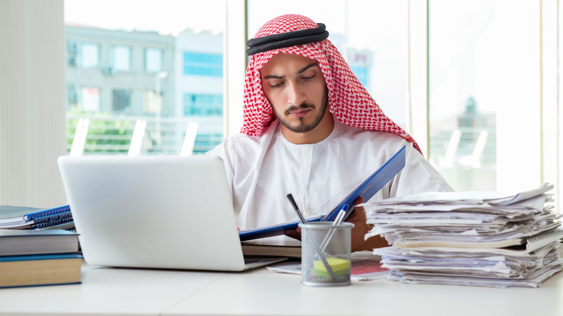 Pros and Cons of Outsourcing ERP