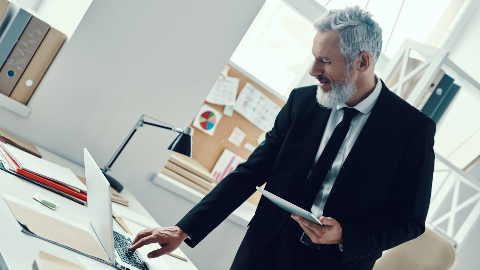 Core Components of an Agentic CRM Architecture