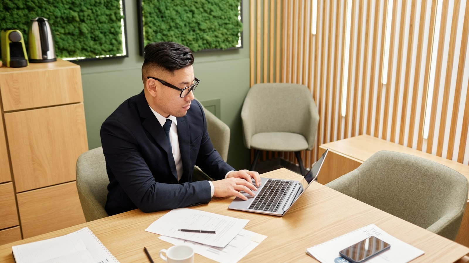 Why Consistent Sales Revenue Tracking Is Critical for Business Performance