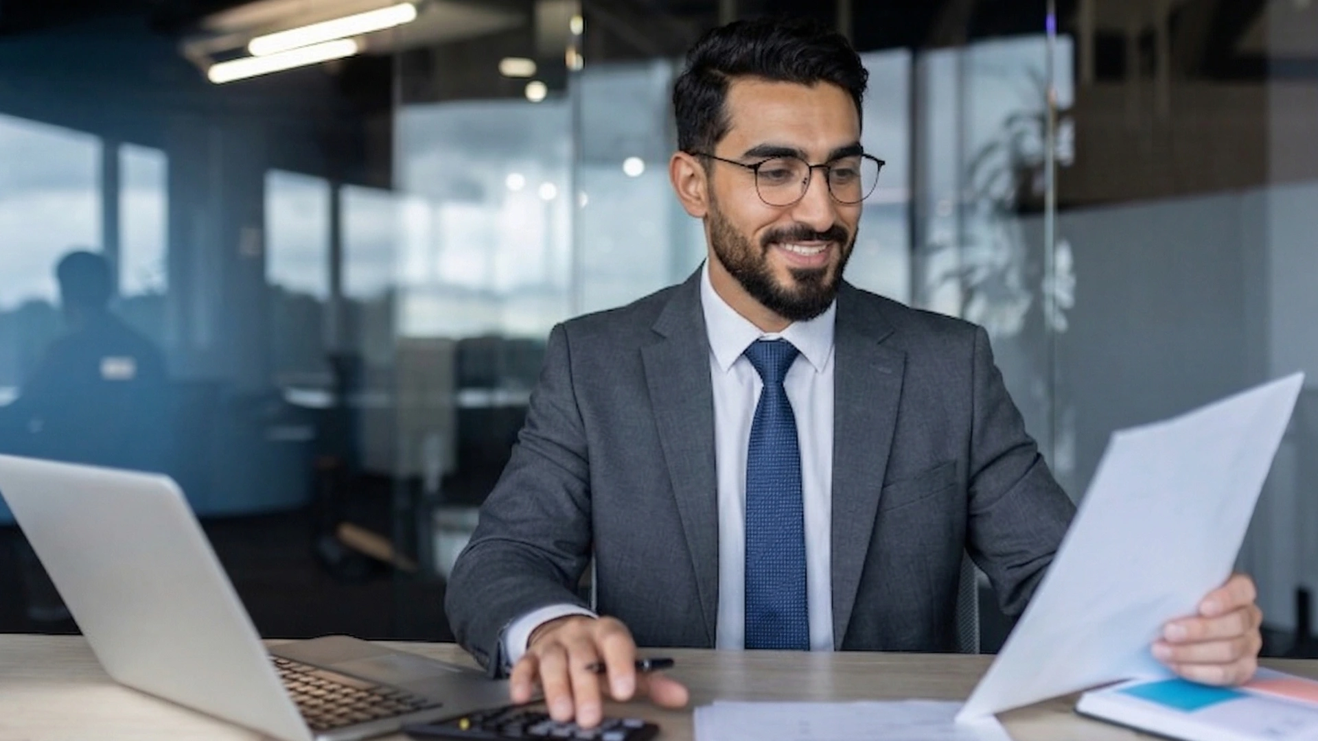 What to Include in a CRM Sales Pipeline Report: Key Elements