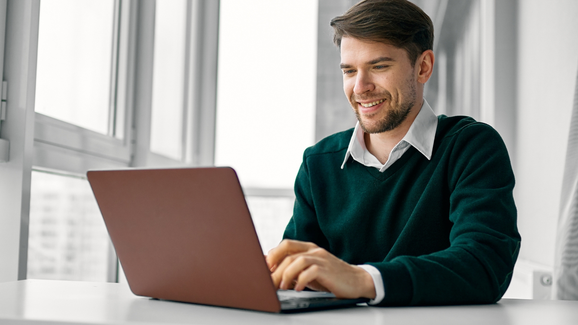 9 أفضل أدوات ذكاء مبيعات B2B لعام 2026