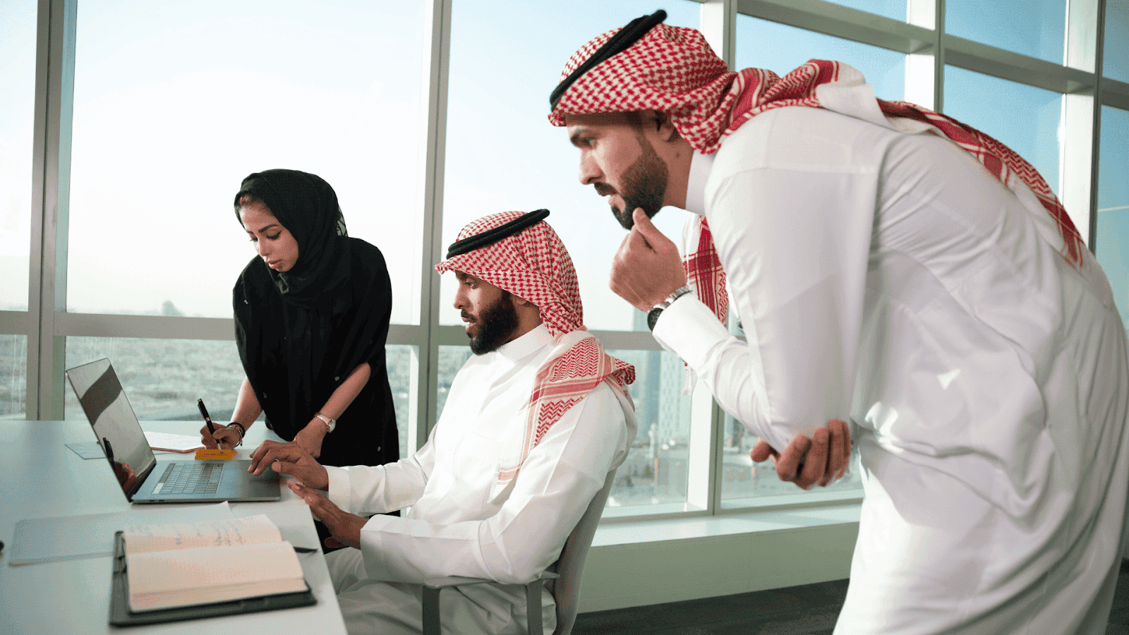 أفضل برامج إدارة المخزون عبر نظام ERP لعام 2025