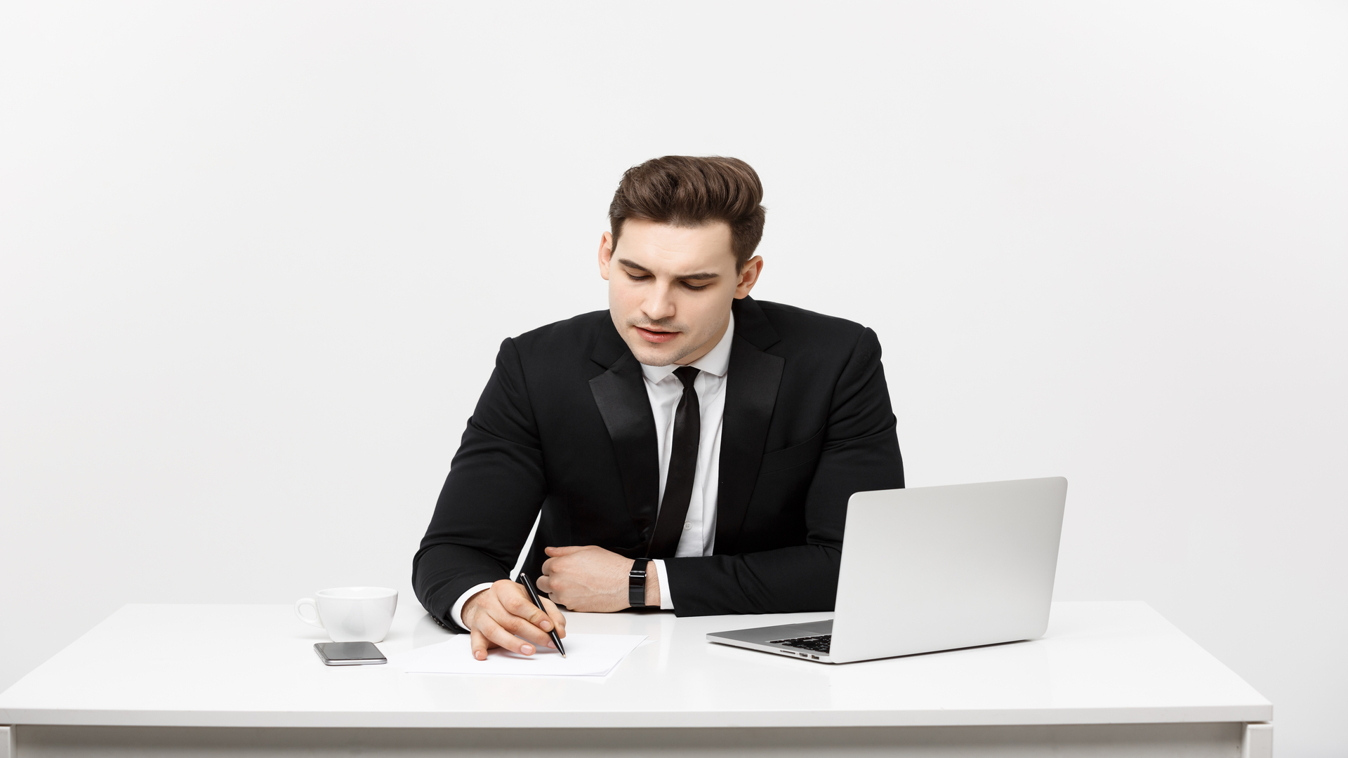 How to Choose the Right Accounting Software in the UAE