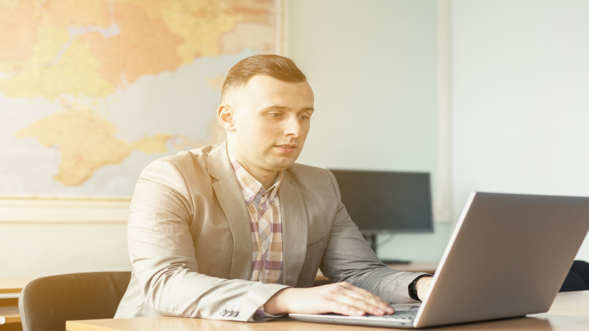 Procurement Management in Project Management: Process & Best Practices