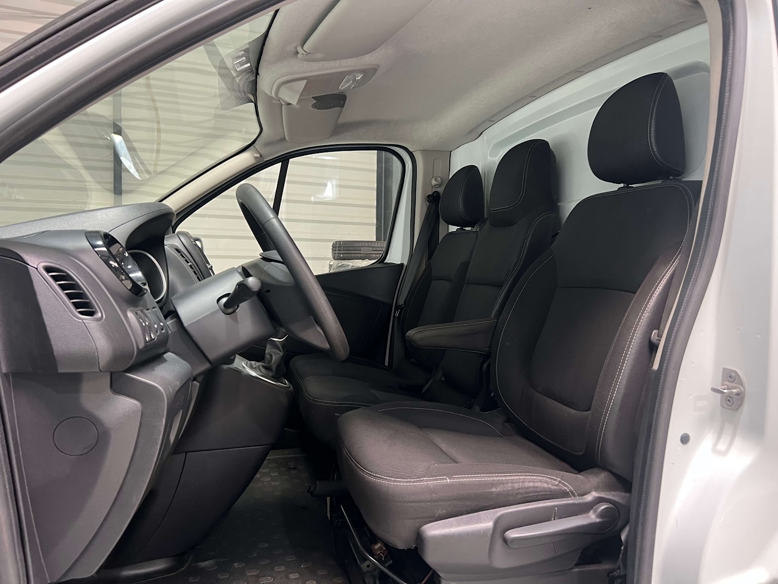 Renault Trafic L1H1, cabine