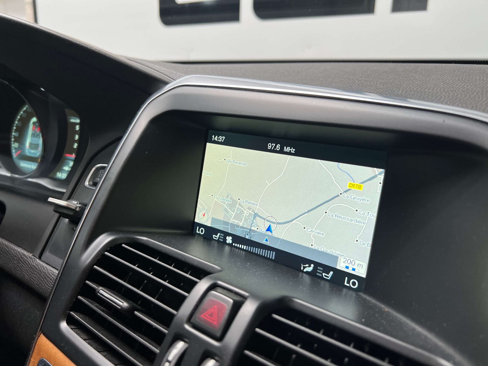 Volvo XC60 Summum, navigation