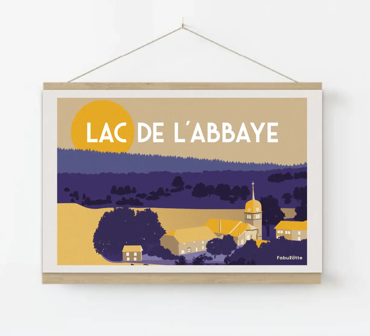 Affiche vectorielle moderne du Lac de L'abbaye - Monts Jura - jaune et violet en paysage - sur porte affiche en bois - Édition limitée par Fabulotte.